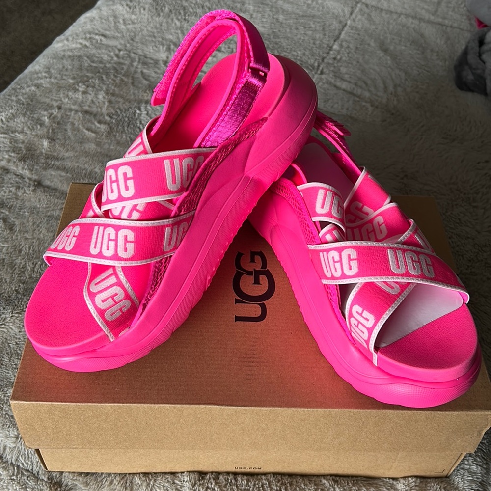 COPY - Ugg W LA CLOUD Sandal